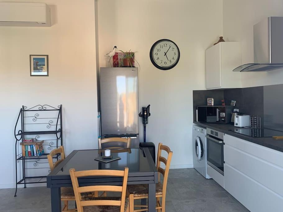 Maison Terrasse Proche Centre Ville Et Ile De Re La Rochelle  Ngoại thất bức ảnh