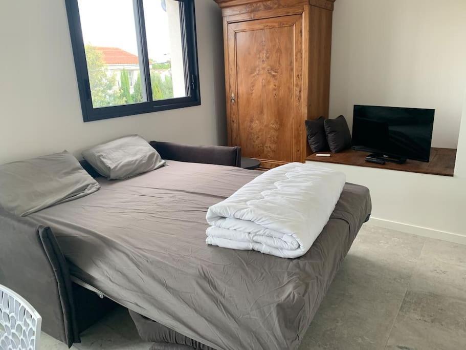 Maison Terrasse Proche Centre Ville Et Ile De Re La Rochelle  Ngoại thất bức ảnh